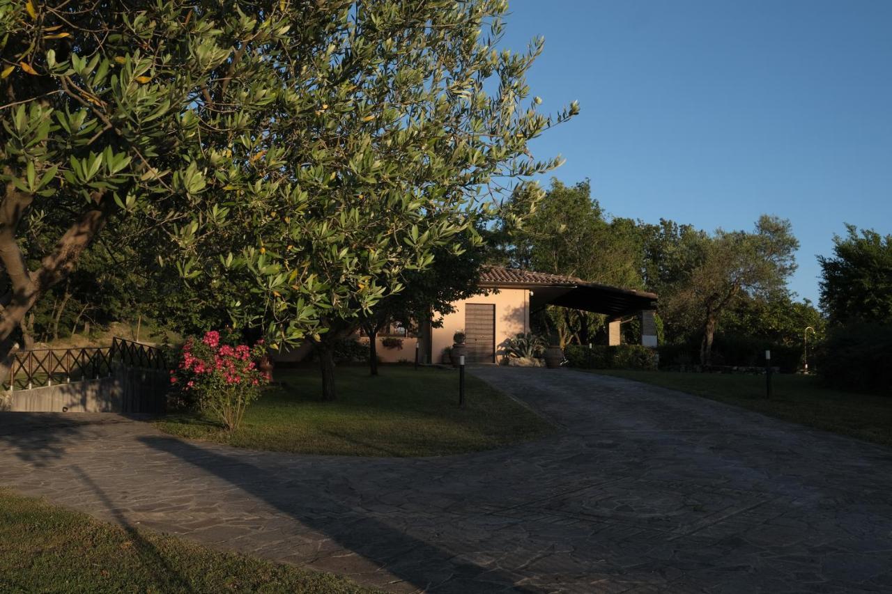 Casa Vacanze Colonnata グッビオ エクステリア 写真