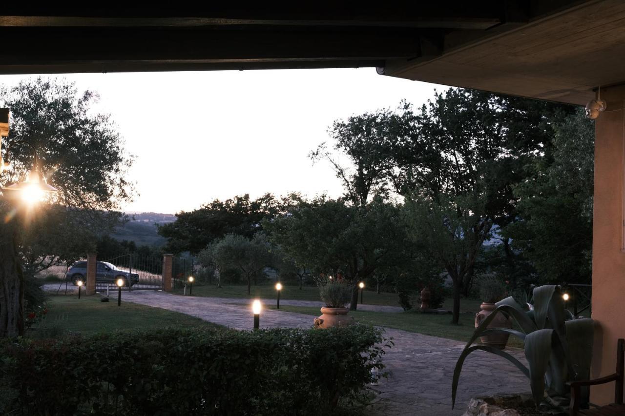 Casa Vacanze Colonnata グッビオ エクステリア 写真