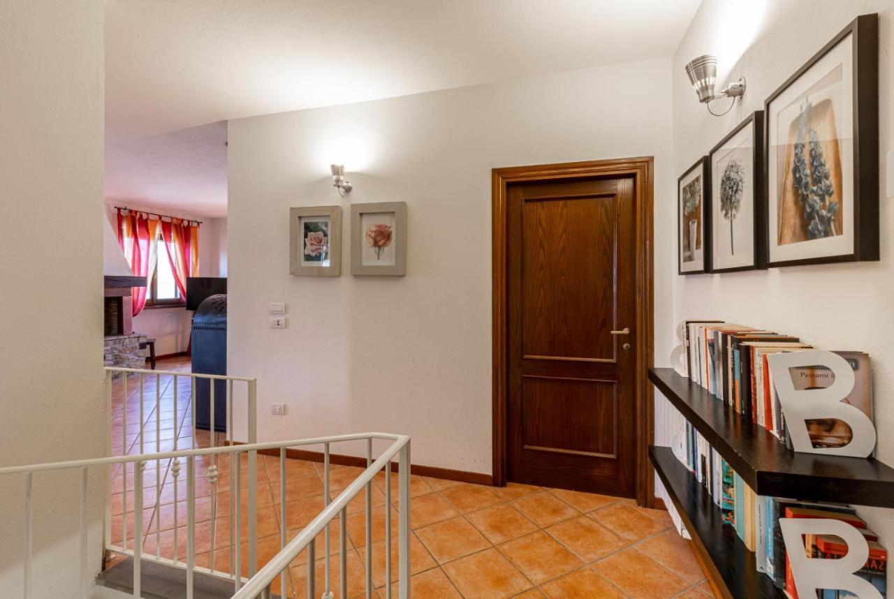 Casa Vacanze Colonnata グッビオ エクステリア 写真